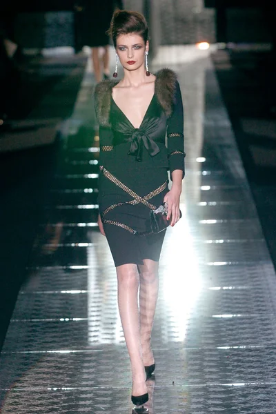 Look 25